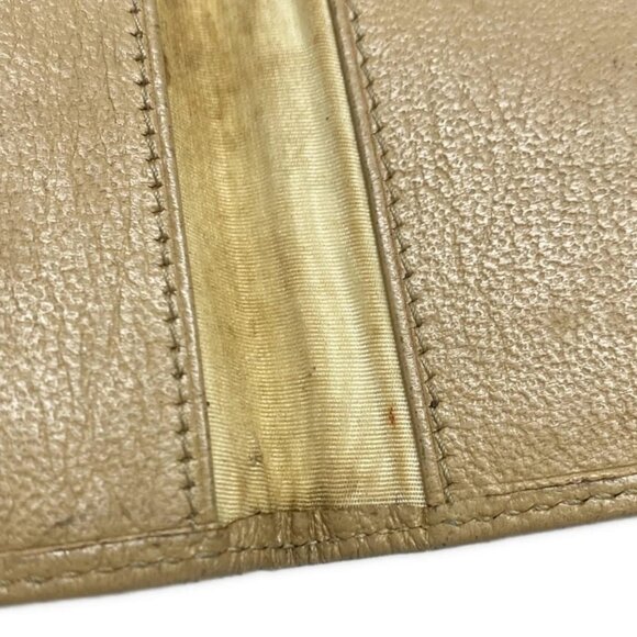 Auth CHANEL - Beige Leather Key Case - Picture 9 of 13